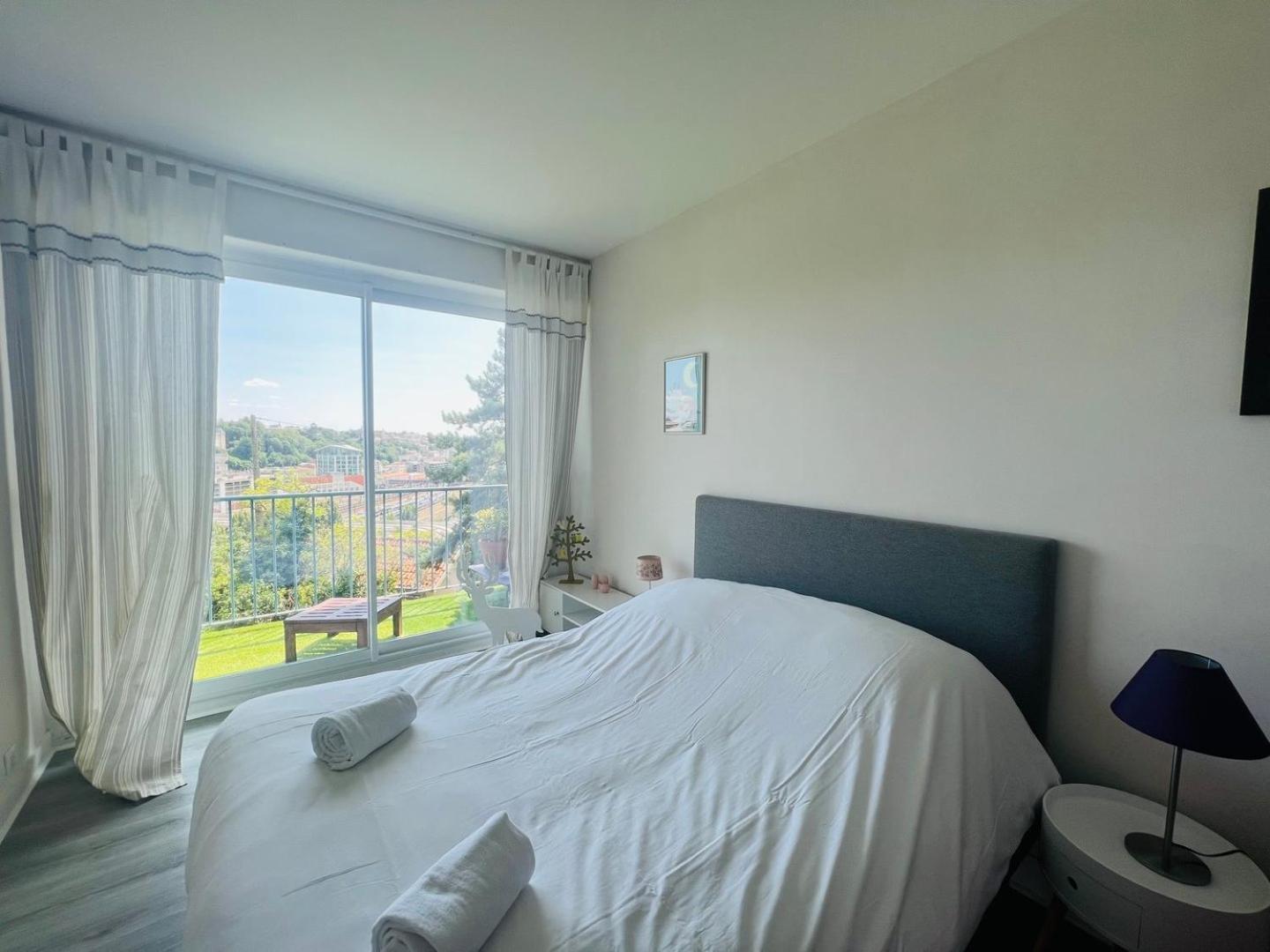 Le Retro - Splendide Appartement Poitiers Kültér fotó